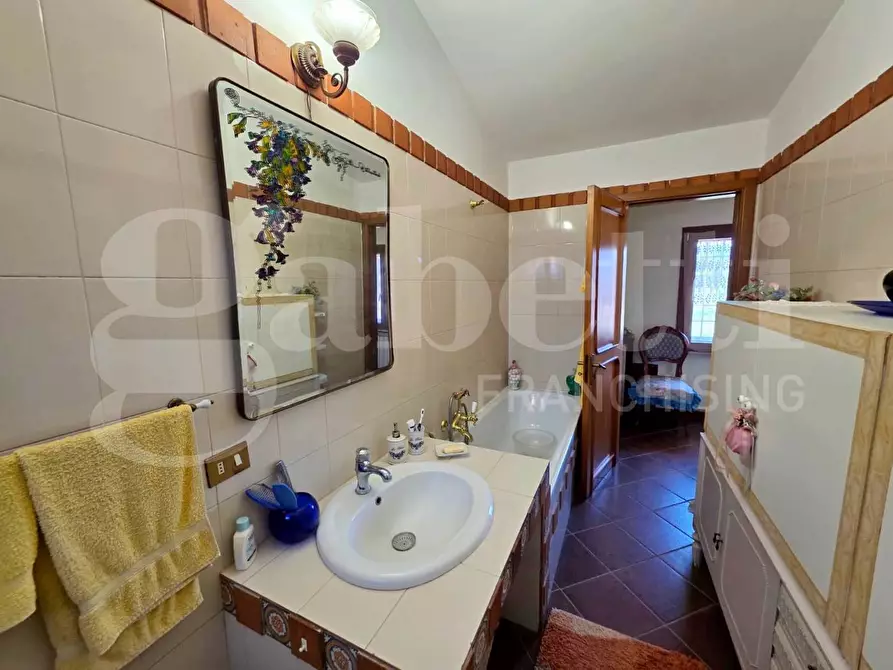 Immagine 40 di Casa bifamiliare in vendita  in Via Seconda Traversa Via Quarto Sant'Antonio, 39 a Marino