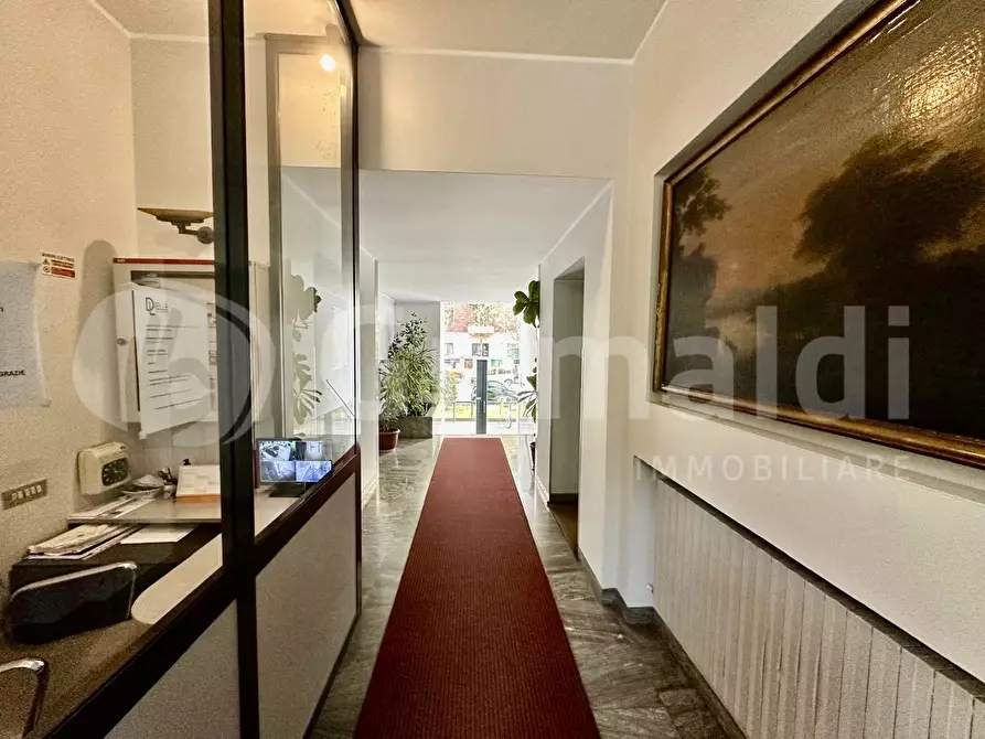 Immagine 7 di Ufficio in affitto  in Via antonio Canova, 19 a Milano