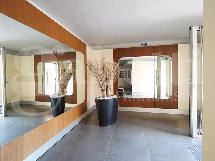 Immagine 18 di Appartamento in vendita  in Viale Giuseppe Garibaldi, . a Venezia