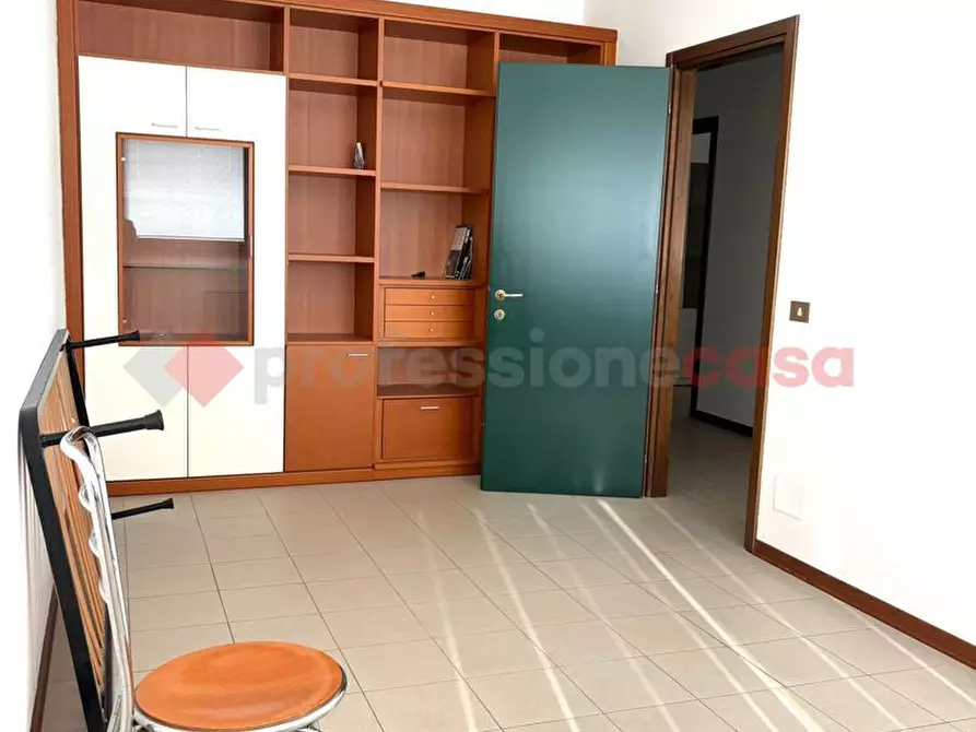 Immagine 15 di Ufficio in vendita  in Via MONTE URALI a Reggio Nell'emilia