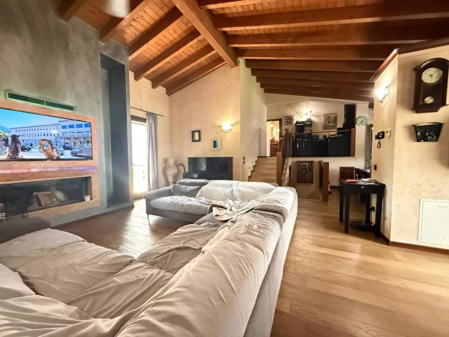 Immagine 11 di Villa in vendita  in Via C.A. DALLA CHIESA, 45 a Trenzano