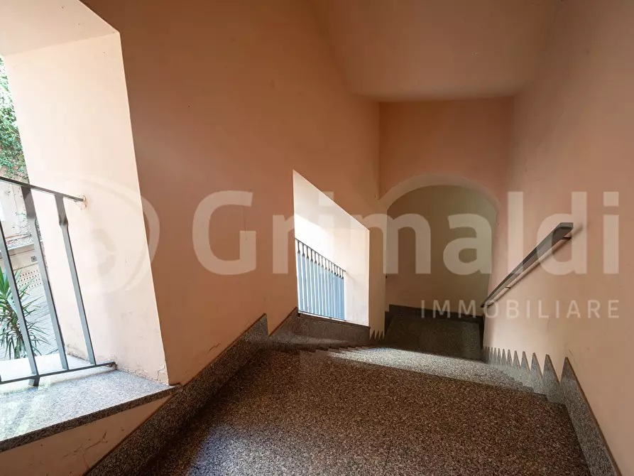 Immagine 37 di Negozio in vendita  in Piazza Annunziata, 12 a Marigliano