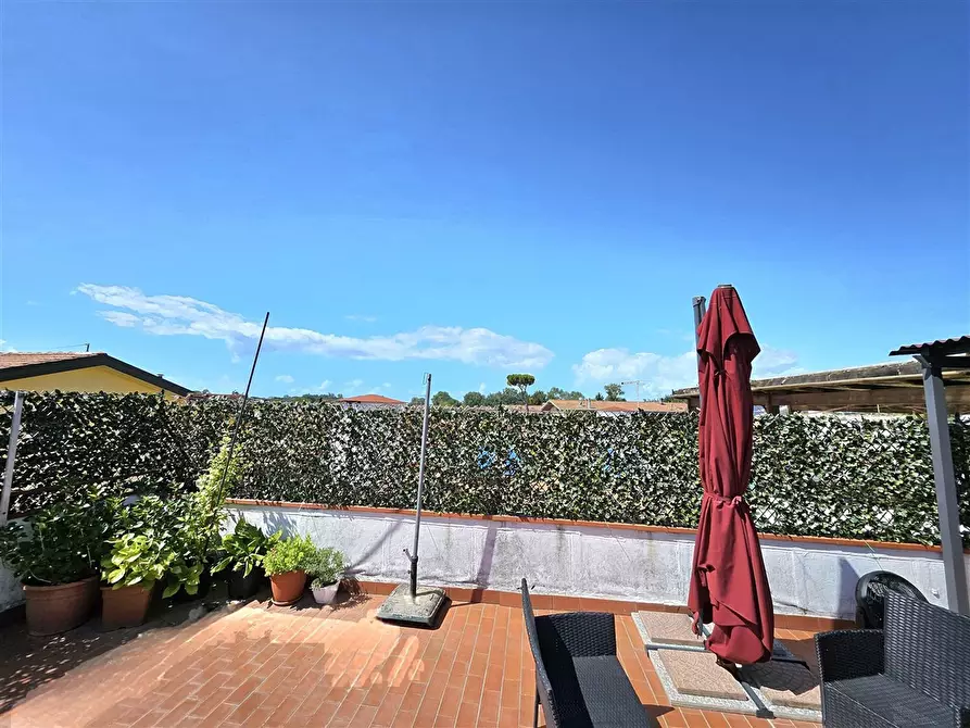 Immagine 20 di Appartamento in vendita  in Via DEL BALICO, 1 a Massa