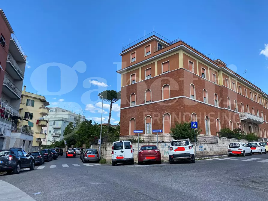 Immagine 5 di Negozio in vendita  in Via del Forte Boccea, 107-107A a Roma