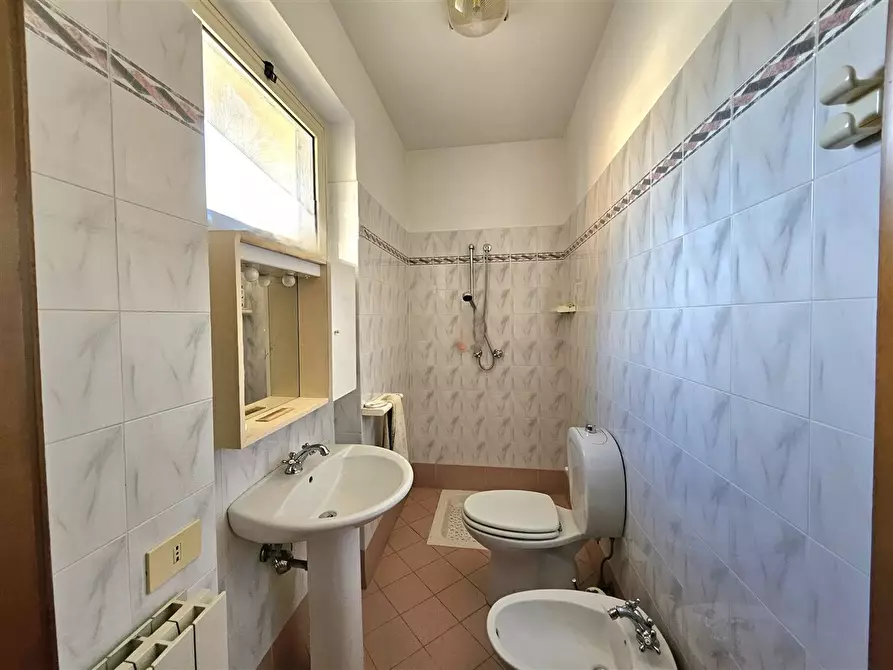 Immagine 21 di Casa bifamiliare in vendita  in Via COCOMBOLA, 50 a Massa