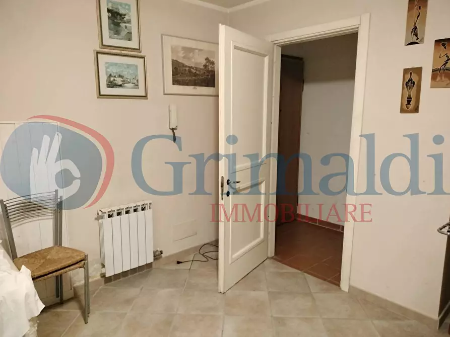 Immagine 3 di Appartamento in vendita  in Via GODOLA, 34 a Massa