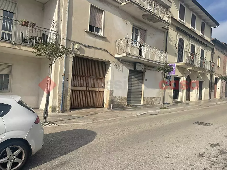 Immagine 9 di Negozio in vendita  in Via Regina Elena, 0 a Bellona