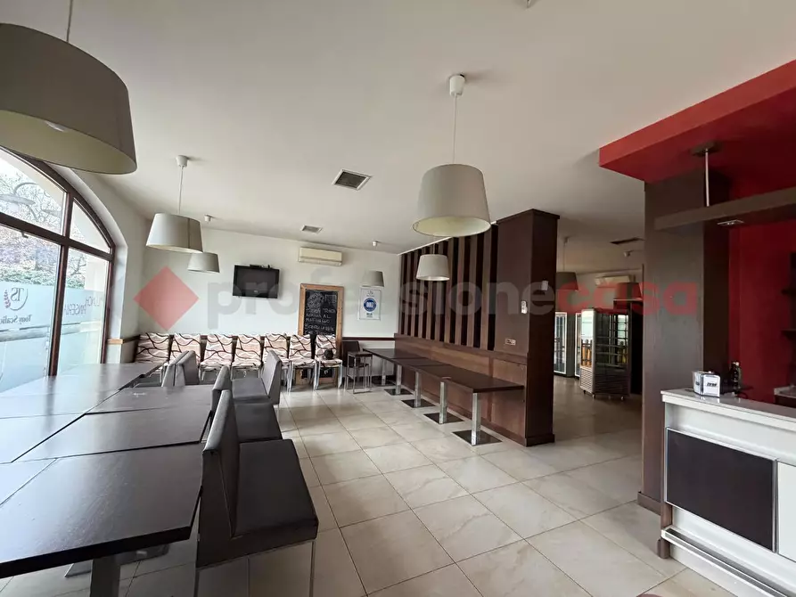 Immagine 20 di Negozio in affitto  in Via Casilina km 63.400, snc a Anagni