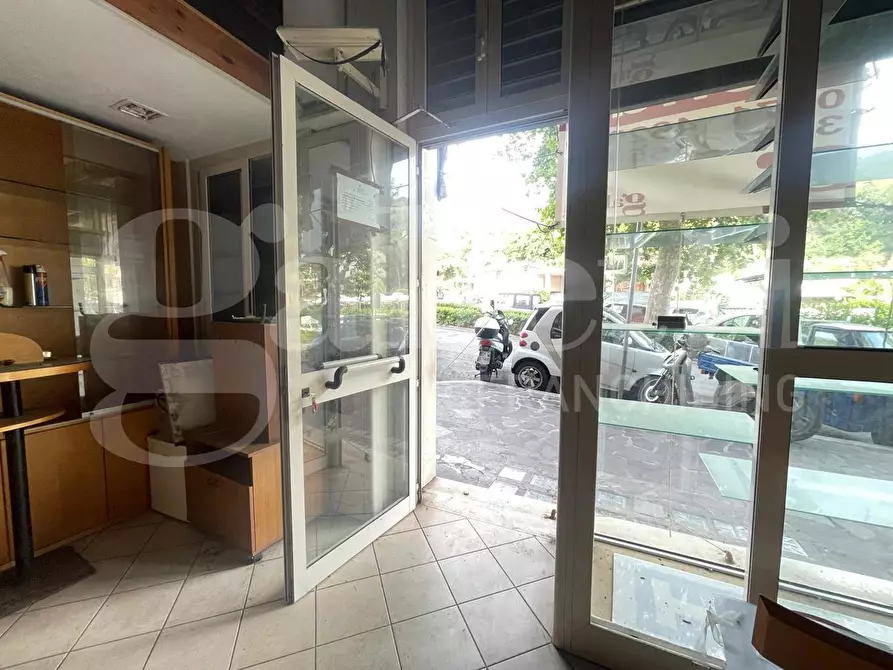 Immagine 6 di Negozio in vendita  in Via Firenze, 10 a Gaeta