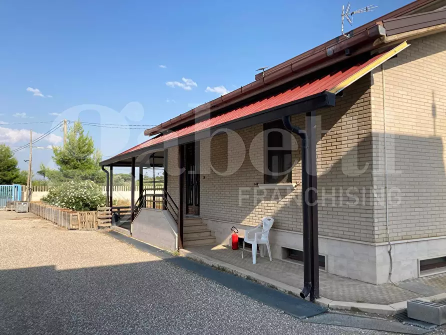 Immagine 4 di Palazzo in vendita  in Strada Statale 16 a San Severo
