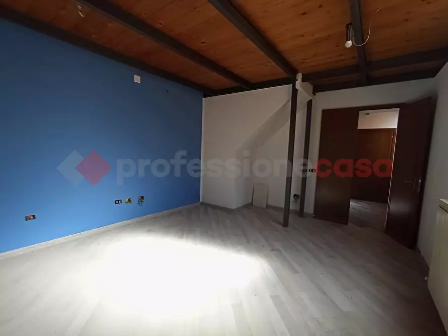 Immagine 3 di Negozio in affitto  in Via Flaminia a Spoleto