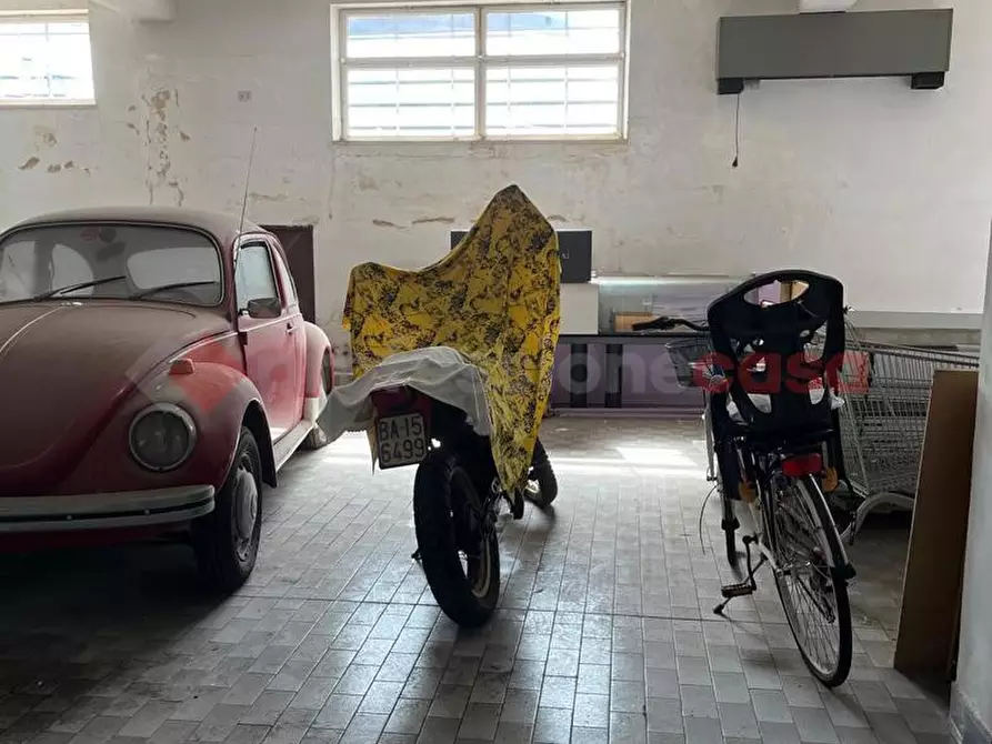 Immagine 18 di Negozio in vendita  in Via Giuseppe Di Vittorio, snc a Ostuni