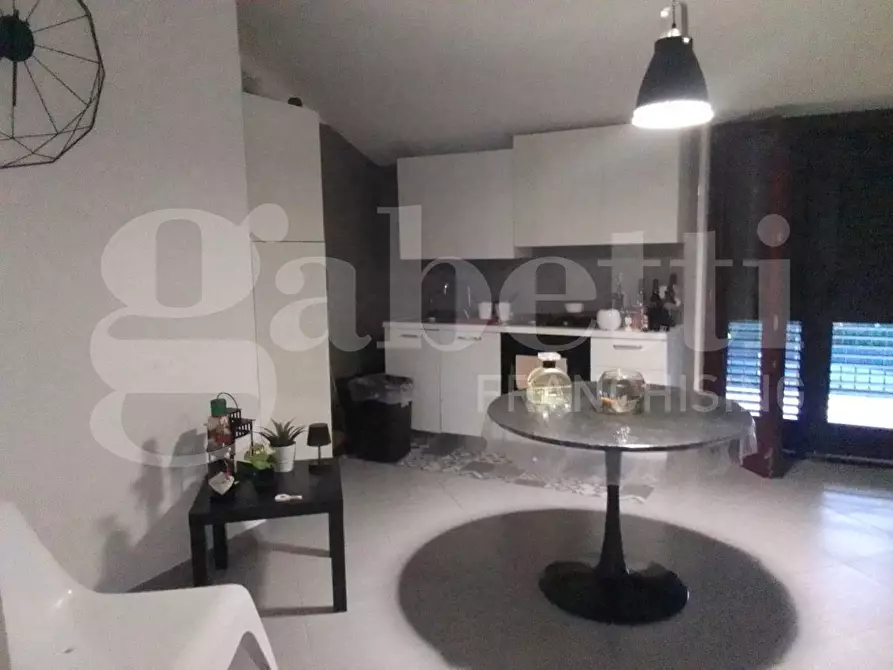 Immagine 7 di Attico in vendita  in Via KELLER a Taranto