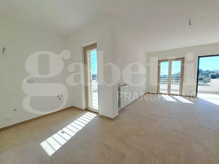 Immagine 10 di Villetta a schiera in vendita  in Via arno, snc a Ardea