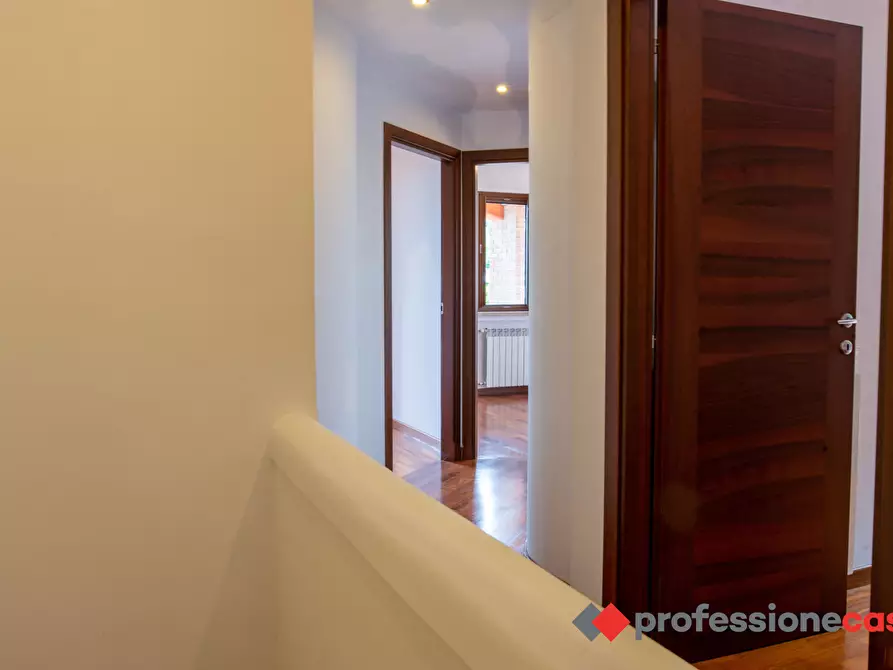 Immagine 28 di Villetta a schiera in vendita  in Via due giugno, snc a Sgurgola