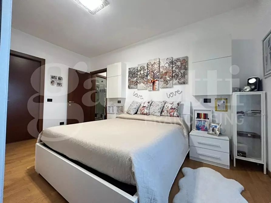 Immagine 17 di Attico in vendita  in Viale leonida tonelli, 68 a Roma