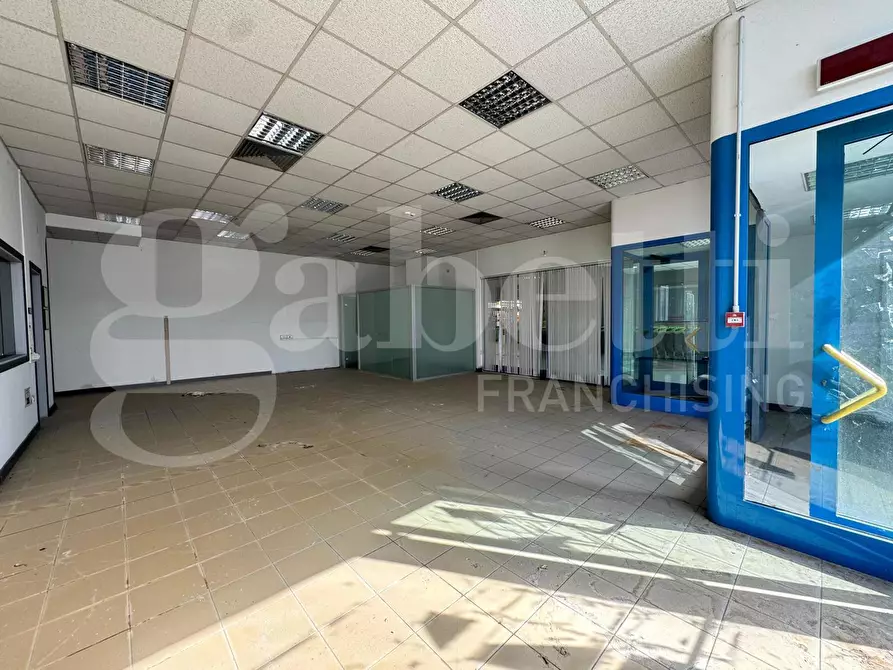 Immagine 4 di Magazzino in vendita  in Via Nazionale, 80 a Bellante