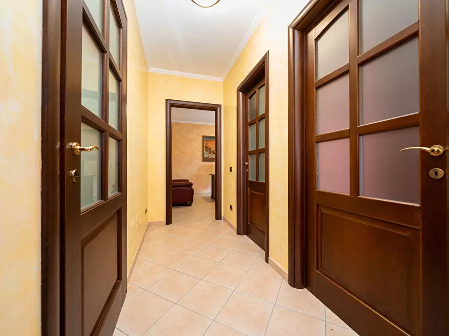 Immagine 21 di Villa in vendita  in Viale Veneto a Orbassano