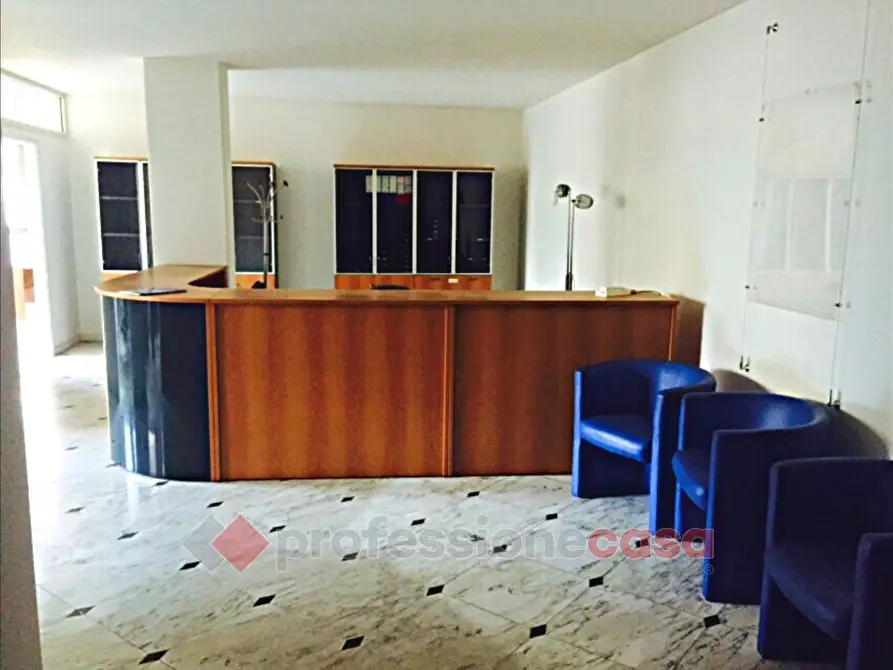 Immagine 2 di Ufficio in vendita  in Via Mario Angeloni, 70 a Perugia