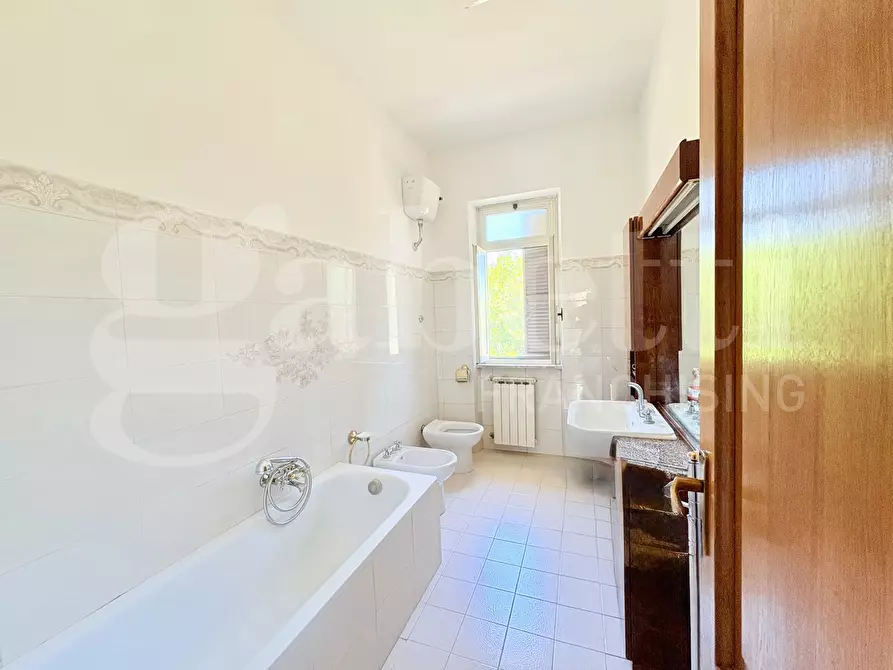 Immagine 21 di Villa in affitto  in Via Latina, 27 a Colleferro