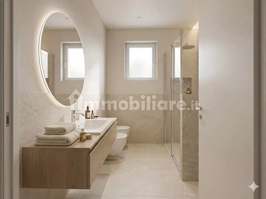 Immagine 6 di Appartamento in vendita  in Via Ugo De Carolis, 31 a Roma