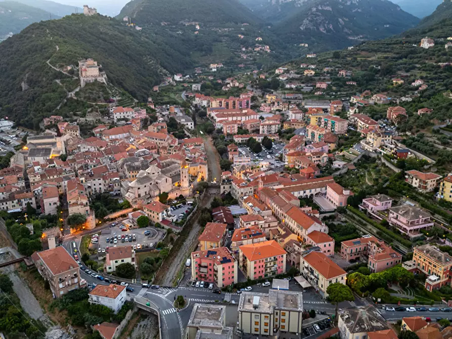 Immagine 13 di Appartamento in vendita  in Via Del Cigno a Finale Ligure
