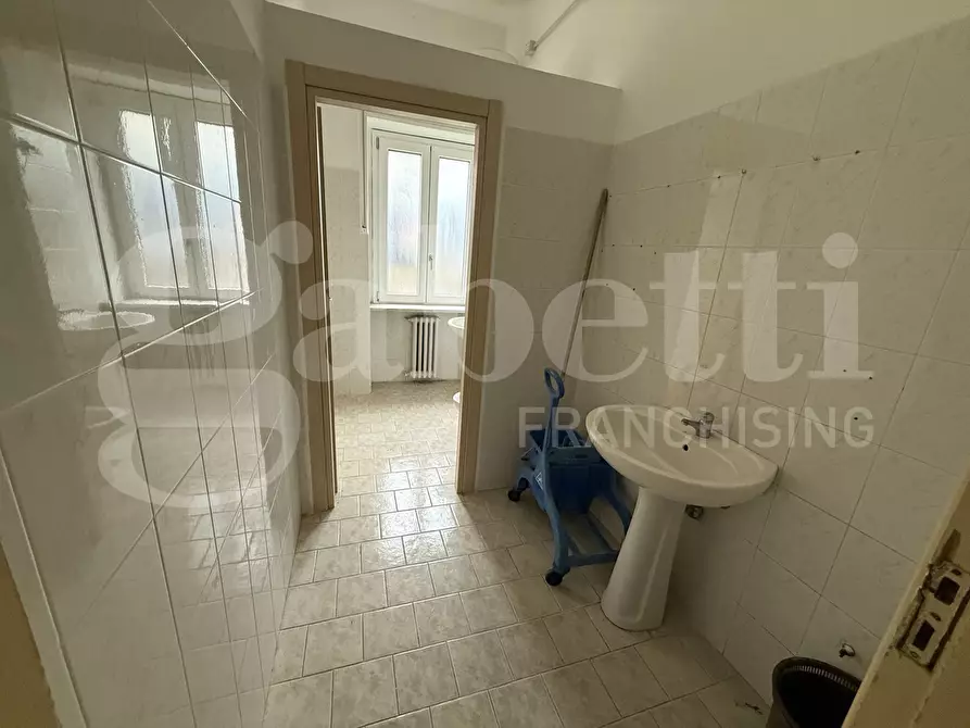 Immagine 6 di Ufficio in affitto  in Via CRISPI, 117 a Catanzaro