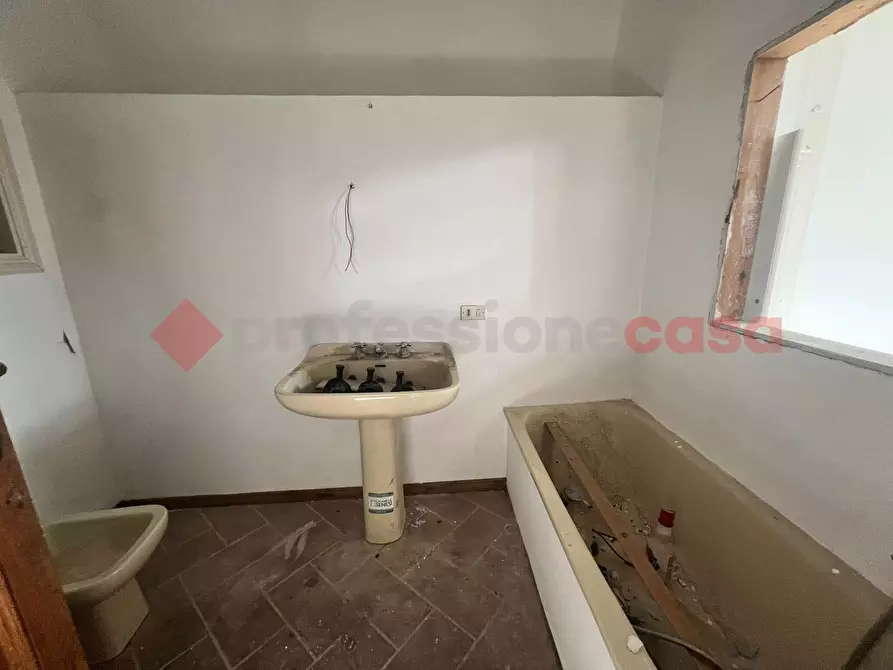 Immagine 18 di Appartamento in vendita  in Via Fior Di Spina Lauri a Spoleto