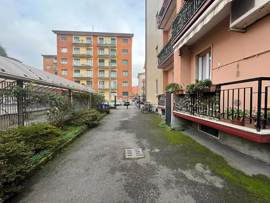 Immagine 3 di Box auto in vendita  in Via LEONARDO DA VINCI, 12 a Abbiategrasso