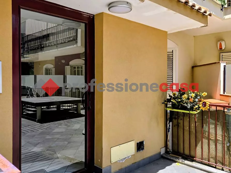 Immagine 2 di Appartamento in vendita  in Via Dottor Antonino Ferlito a Aci Catena