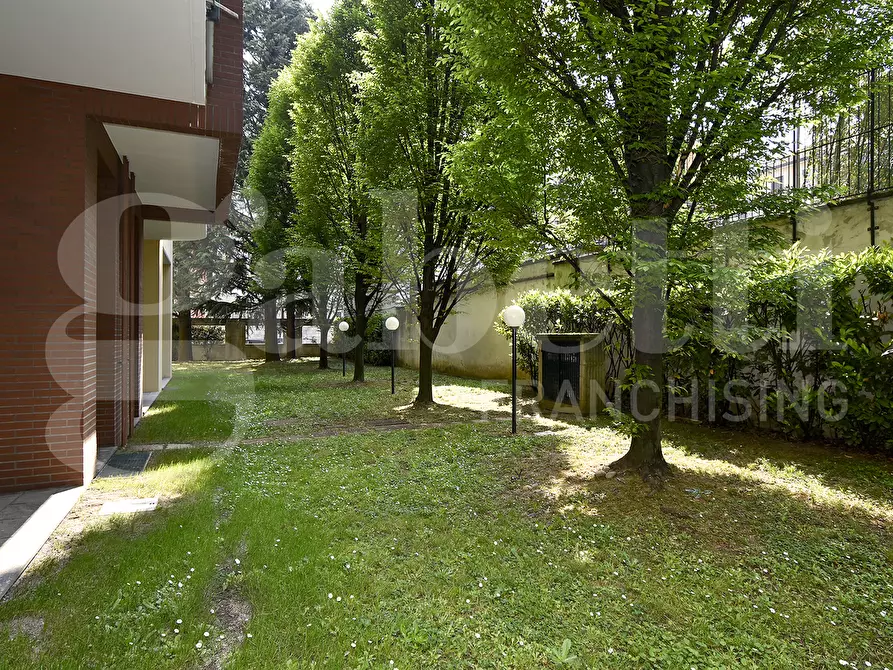 Immagine 16 di Appartamento in vendita  in Via Bolama, 7 a Milano
