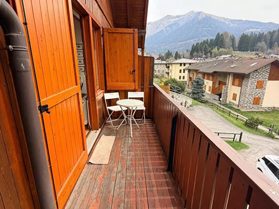 Immagine 29 di Appartamento in vendita  in Via ROMA, 42 B a Ponte Di Legno