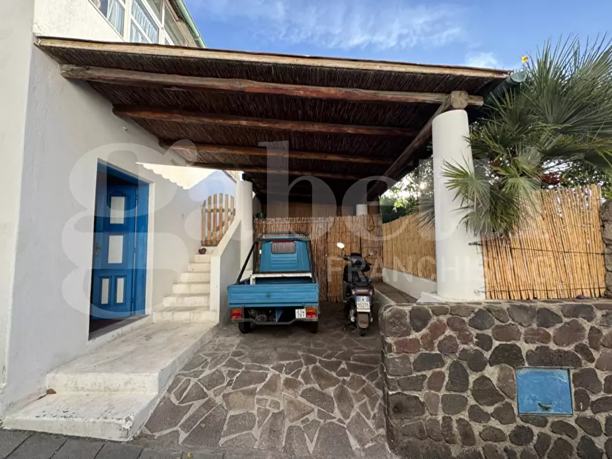 Immagine 4 di Appartamento in vendita  in Via Roma-Stromboli, snc a Lipari