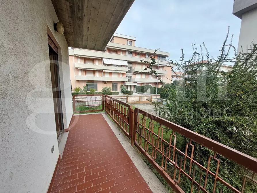 Immagine 15 di Casa quadrifamiliare in vendita  in Via Tosti, 3 a Martinsicuro