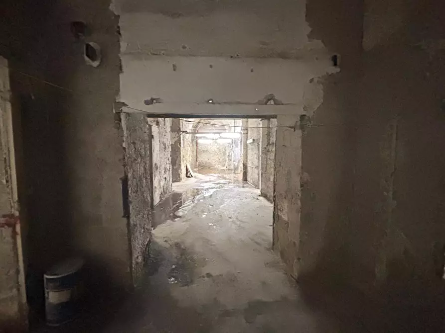 Immagine 13 di Attività commerciale in affitto  in Via sant'arcangelo a baiano, 59 a Napoli