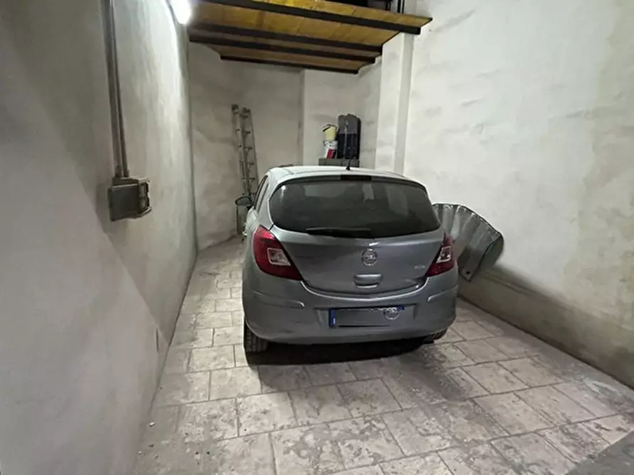 Immagine 24 di Appartamento in vendita  in Via Michele Guadagno a Napoli