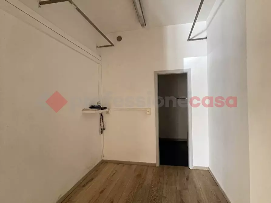 Immagine 10 di Negozio in affitto  in Via Antonio Gramsci a Corciano