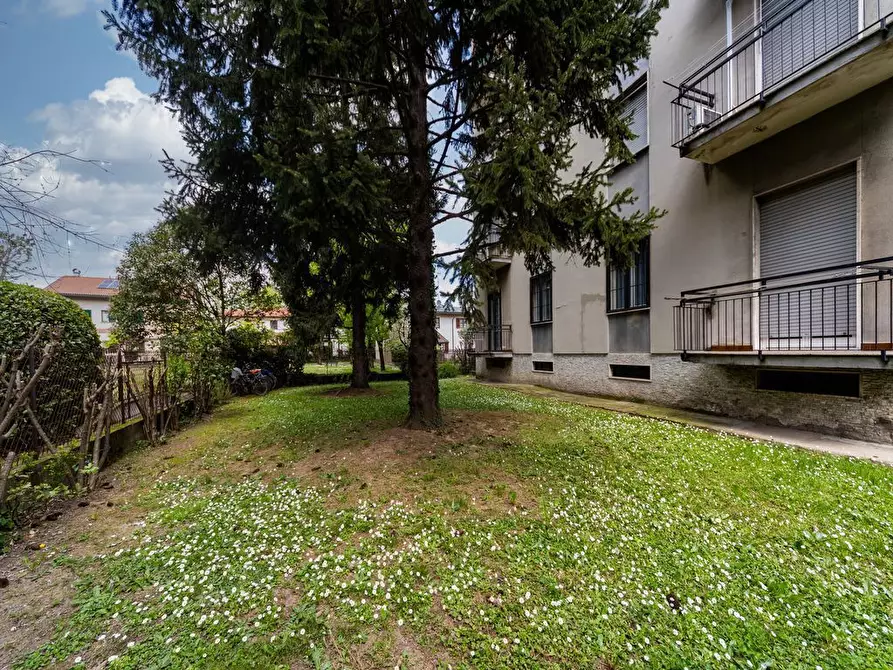 Immagine 11 di Appartamento in vendita  in Via Francesco Guerrazzi, 39 a Monza