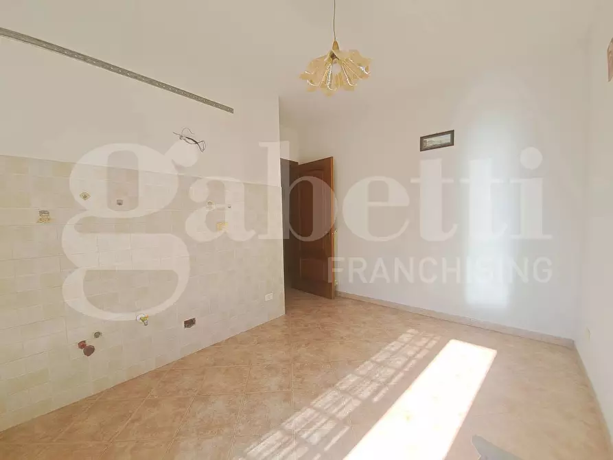 Immagine 11 di Appartamento in vendita  in Via del nibbio, 14 a Ardea