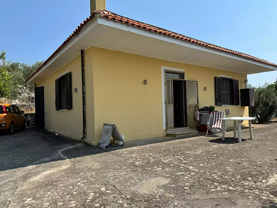 Immagine 1 di Villa in vendita  in Via Carbonara, 11 a Sonnino