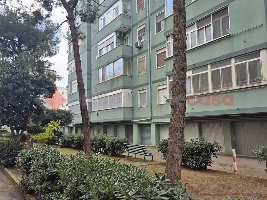 Immagine 1 di Box auto in vendita  in Via SAN MARTINO DELLA BATTAGLIA, 3 a Brindisi