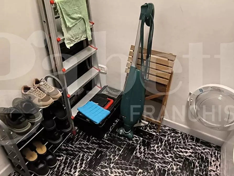 Immagine 15 di Appartamento in vendita  in Via stadera a Napoli