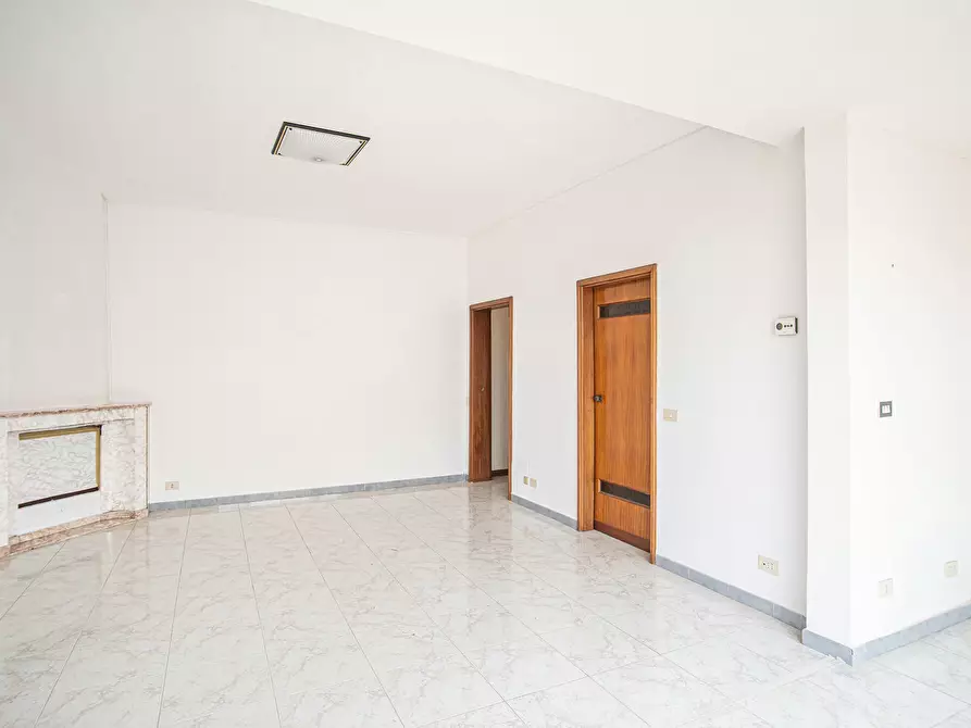 Immagine 5 di Attico in vendita  in Via Capo Palinuro, 24 a Roma