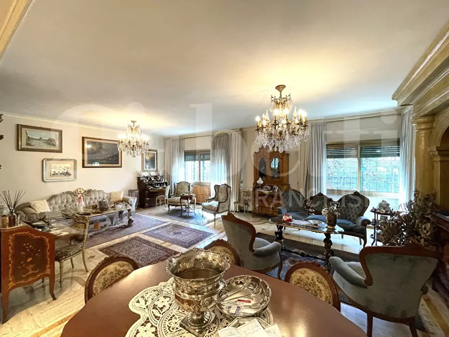 Immagine 7 di Appartamento in vendita  in Via Latina, 45 a Roma