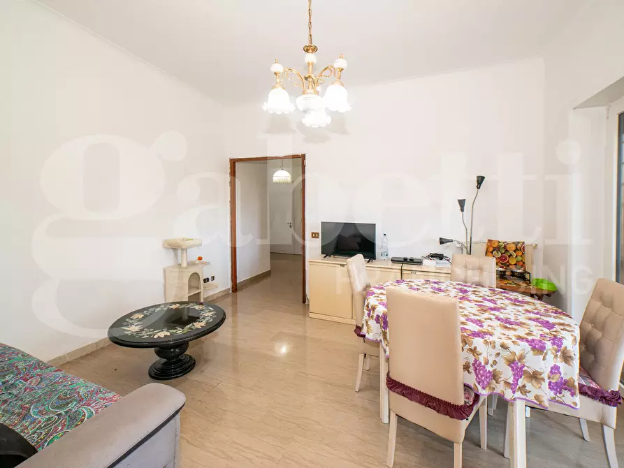 Immagine 12 di Appartamento in vendita  in Via Michelangelo Peroglio, 27 a Roma