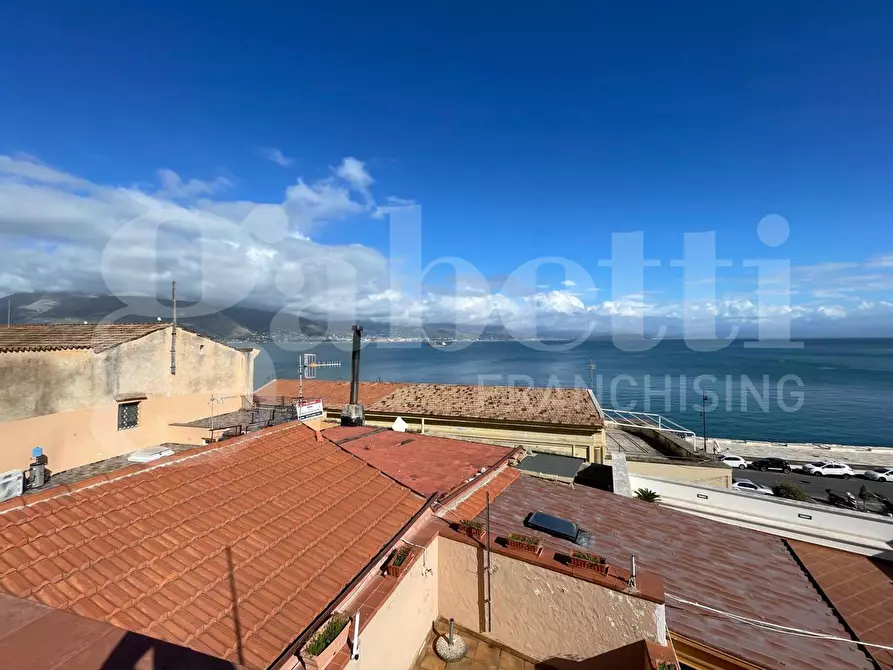 Immagine 17 di Appartamento in vendita  in Piazza S. Conca, 24 a Gaeta