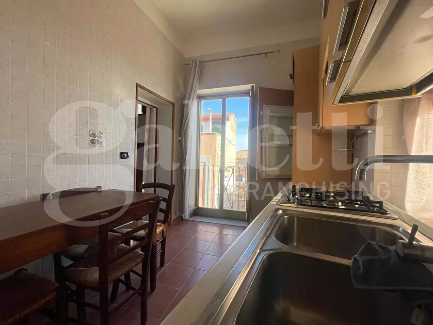 Immagine 9 di Appartamento in vendita  in Via Indipendenza, 379 a Gaeta