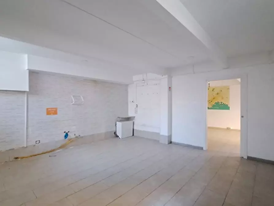 Immagine 15 di Villa in vendita  in Via Filippo Maria Briganti a Napoli