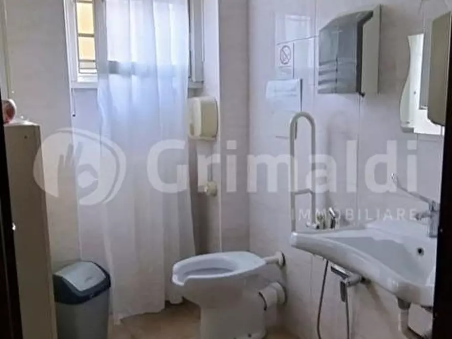 Immagine 11 di Negozio in vendita  in Via Sant'Anna, 58 a Brugherio