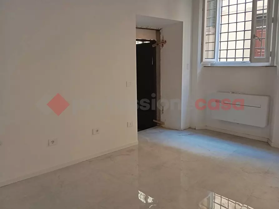 Immagine 12 di Magazzino in vendita  in Piazza del carmine, 5 a Lucca